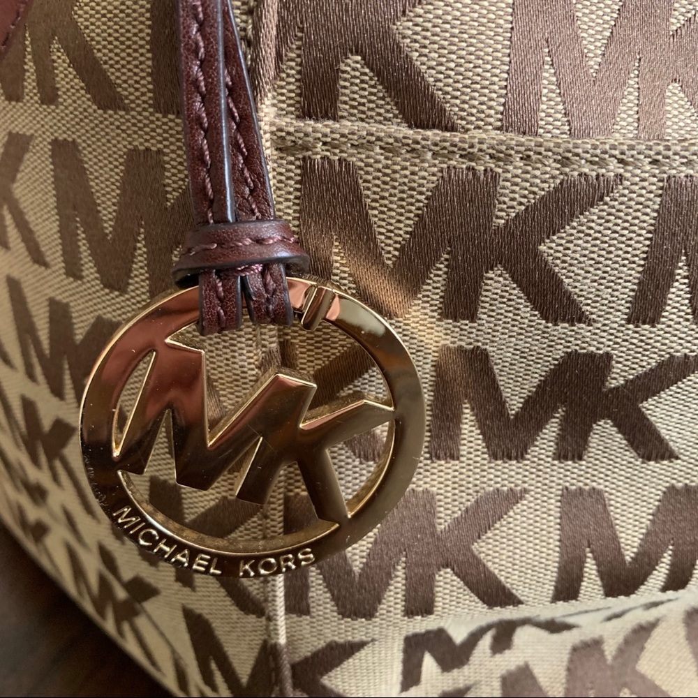 Michael Kors Jet Set - Picture 2 of 5